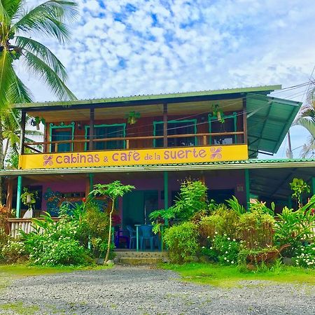 Cafe De La Suerte Villa ปาโวเนส ภายนอก รูปภาพ