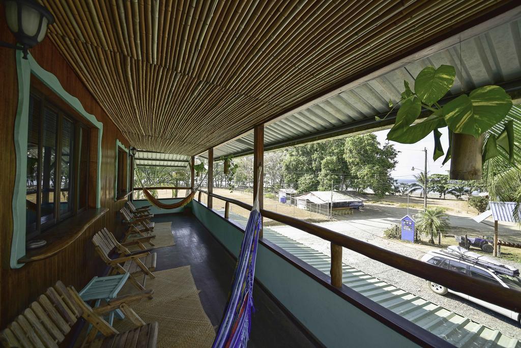 Cafe De La Suerte Villa ปาโวเนส ภายนอก รูปภาพ